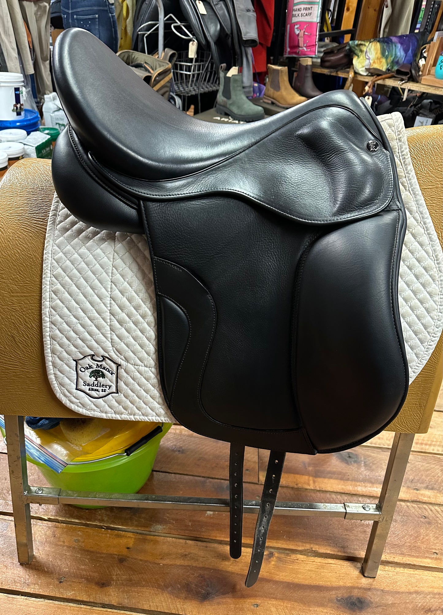 2020 Kingsley Dressage Saddle -17.5