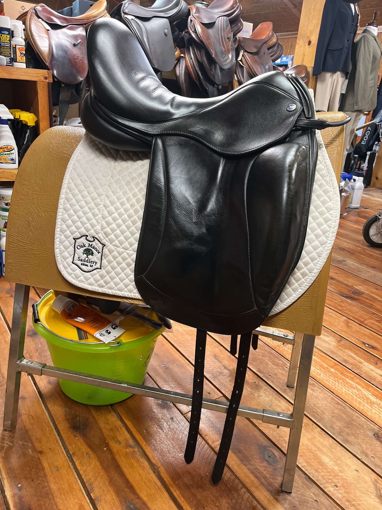 Zadel Brandt Dressage Saddle- 18"