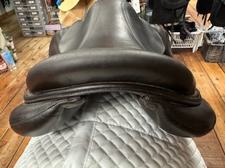 2018 Devououx Biarritz Jump Saddle - 16.5"