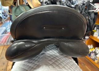 2013 M Toulouse Alyssa Dressage Saddle - 17.5"