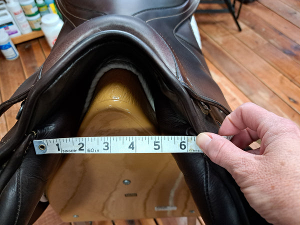 Passier Ingrid Klimke Jump Saddle 18"