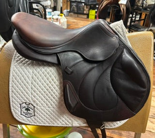 2023 Antares Evolution Monoflap Jump Saddle - 17.5"