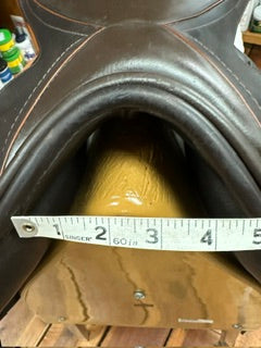 2018 Black Country Vinici Solare Monoflap Jump Saddle - 17"