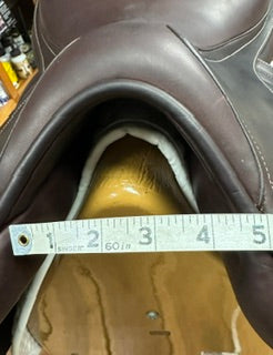 2023 Arion J2 Close Contact Jump Saddle - 18"