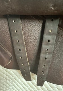 2022 SE 10 Jump Saddle -- 15.5"
