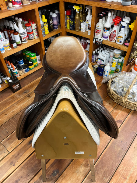 2019 Bates Caprilli Jump Saddle- 18"