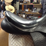 County Solution Jump Saddle - 17.5"