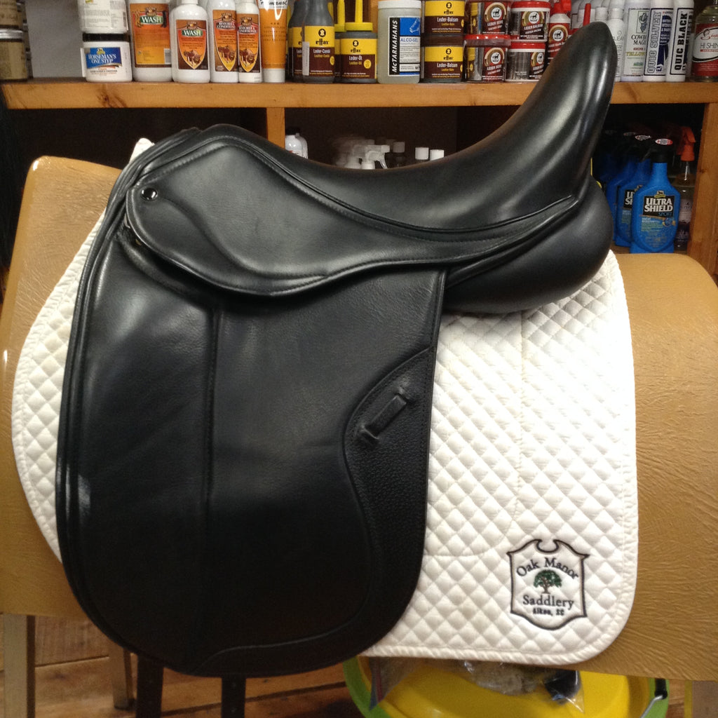 George Gullikson Dressage Saddle - 17.5"