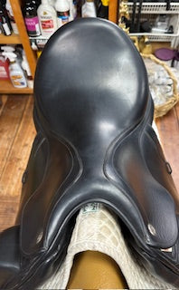 2017 CWD Dressage Saddle - 17.5"