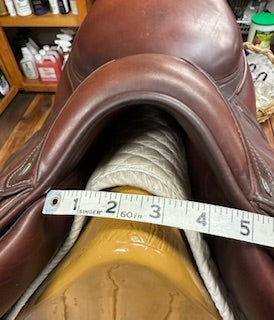2020 Devoucoux Biarritz Lab 2AB Jump Saddle - 17.5"