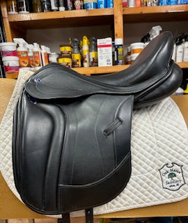 2023 Hastilow and Sons Highland Cob Dressage Saddle - 18"