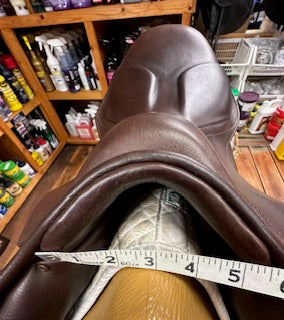 2024 Stubben Portos Jump Saddle - 18"
