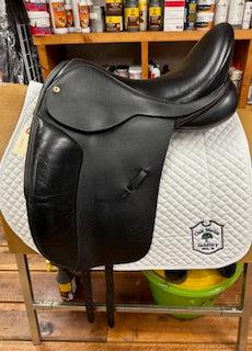Black Country Eloquence Dressage Saddle - 17.5"
