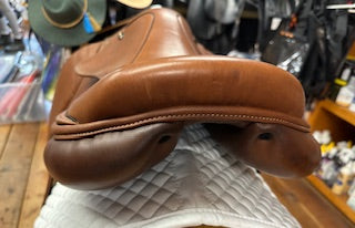 2016 M Toulouse Annice DL Jump Saddle - 17"