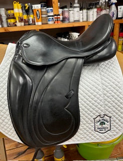 2013 M Toulouse Alyssa Dressage Saddle - 17.5"
