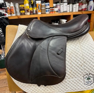 2018 Voltaire Palm Beach Jump Saddle - 17"