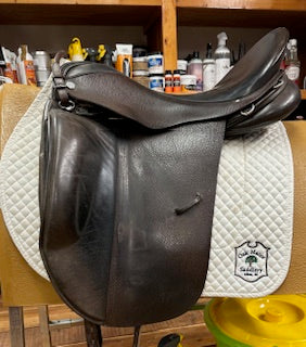 2010 Albion Platinum Ultima Dressage Saddle - 18"