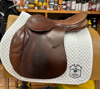 2003 County Conquest Jump Saddle - 17.5"