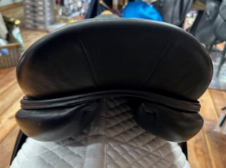 2017 Devoucoux Makila Dressage Saddle- 18"