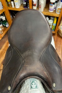 2020 Devoucoux Biarritz Jump Saddle - 17"