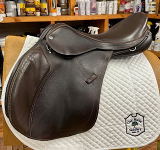 Black Country Solare Jump Saddle - 18.5"