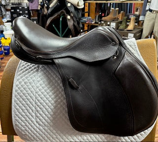 Black Country Solare Jump Saddle - 18.5"