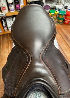 Black Country Solare Jump Saddle - 18.5"