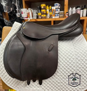 Black Country Jump Saddle - 18"