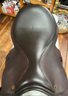 Black Country Jump Saddle - 18"