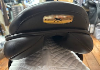 Black Country Jump Saddle - 18"
