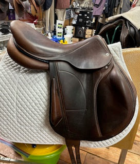 2023 Arion C2 Monoflap Jump Saddle 17.5"