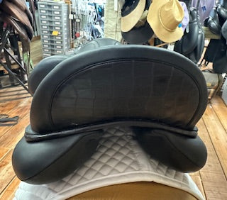 2024 Arion 4D Dressage Saddle - 18"