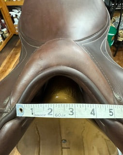 2023 Antares Skylla Jump Saddle - 18"