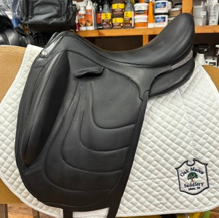 2020 Devoucoux Makila Harmonie Monoflap Dressage Saddle - 17.5"