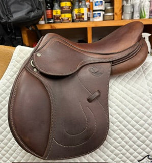 Antares Skylla Pony Jump Saddle -- 15.5"
